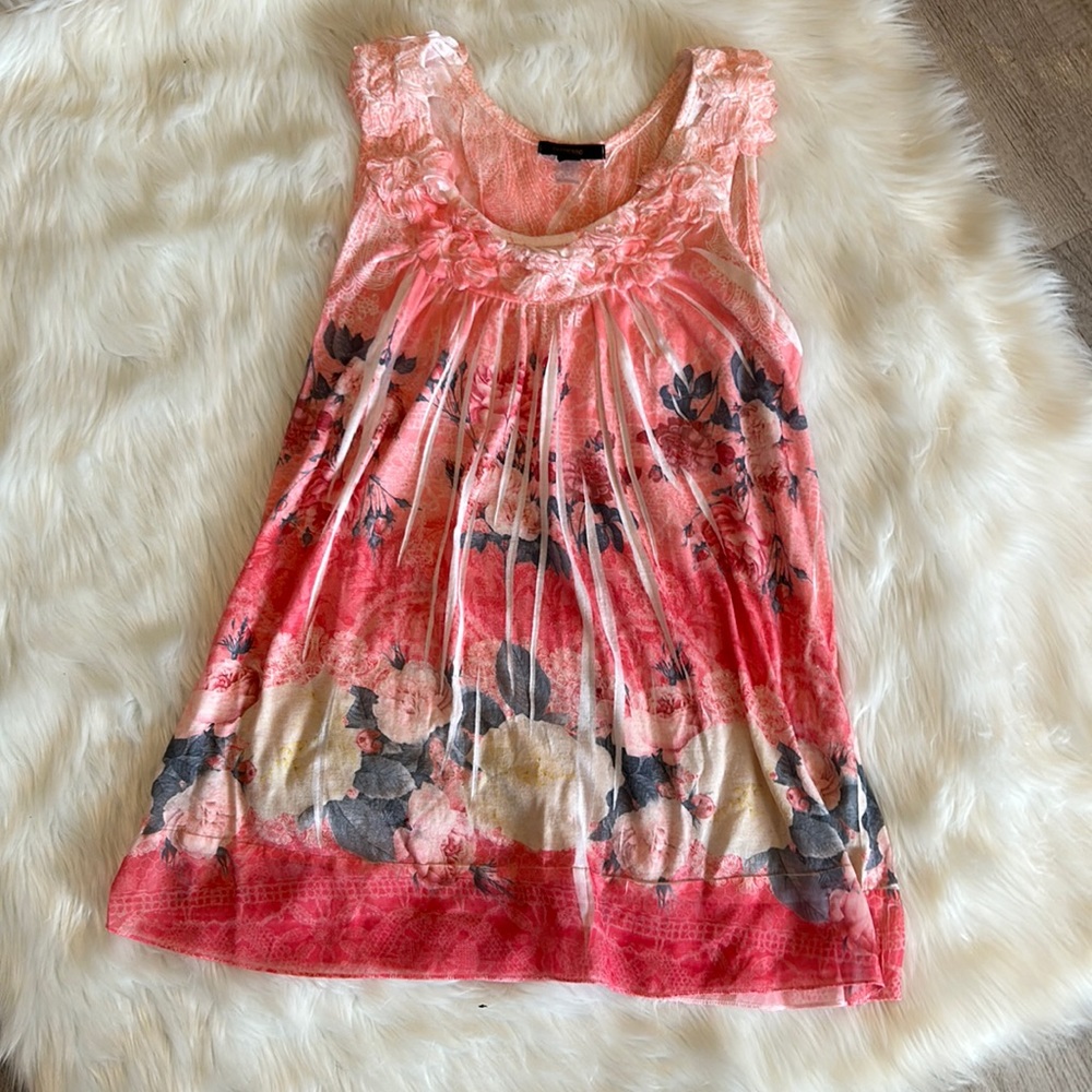 Expresso Floral Scoop Neck Top Medium.